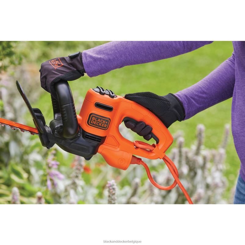BLACK+DECKER X42D503Taille-haie électrique de 18 po Extérieur