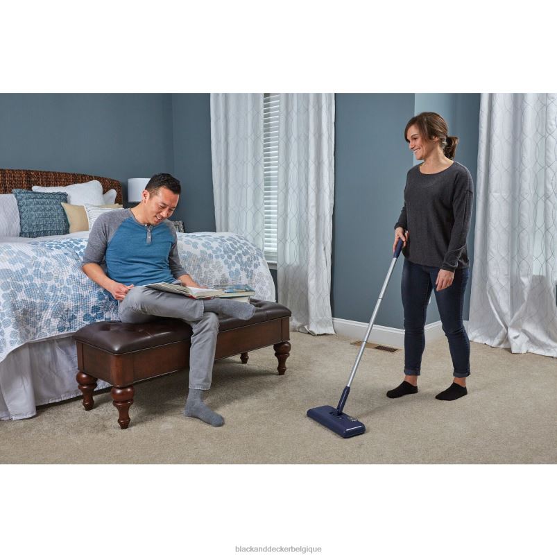BLACK+DECKER X42D104balayeuse de sol motorisée nettoyage