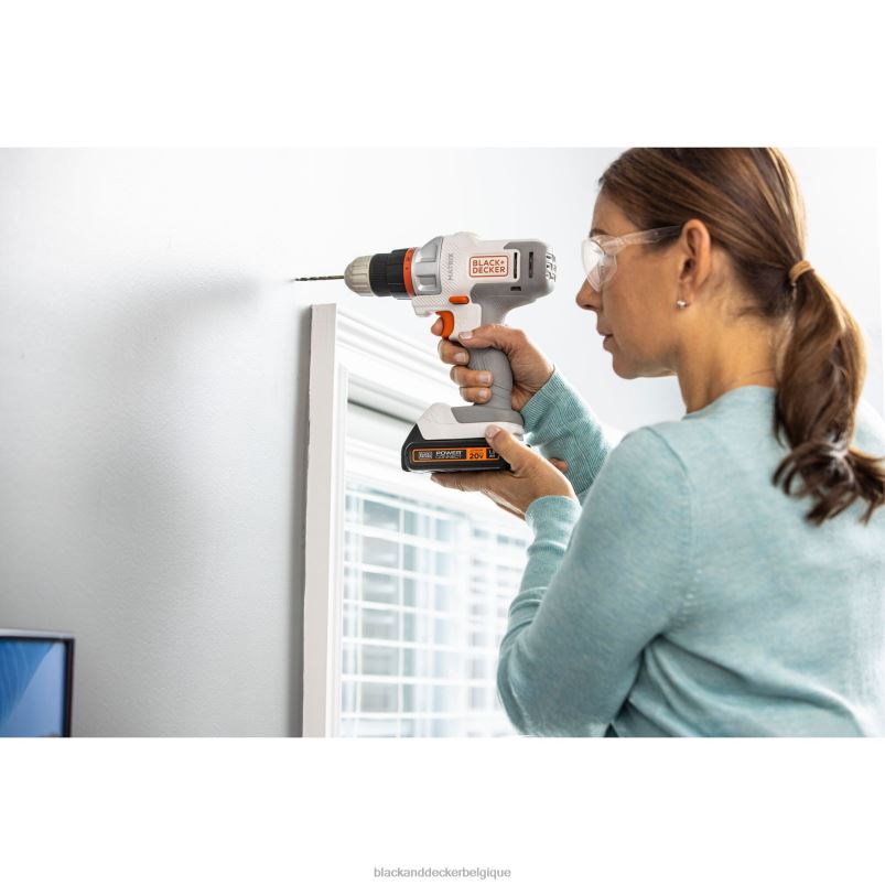 BLACK+DECKER X42D528Kit combo sans fil matriciel 20v max 6 outils blanc et orange outils