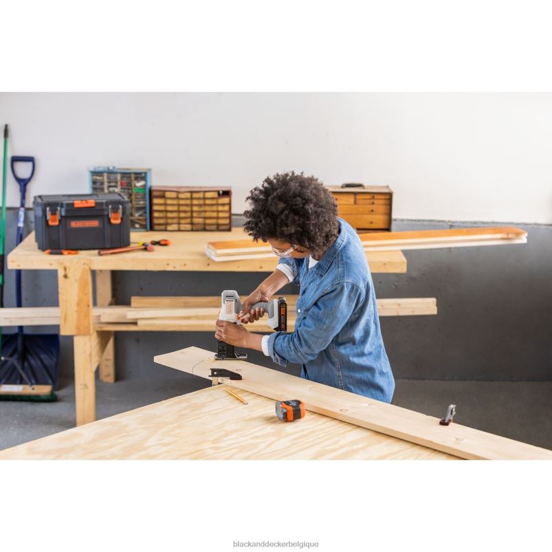 BLACK+DECKER X42D528Kit combo sans fil matriciel 20v max 6 outils blanc et orange outils