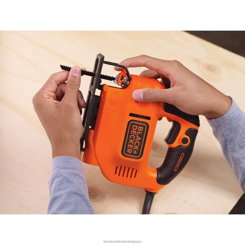 BLACK+DECKER X42D650scie sauteuse 4,5 ampères outils