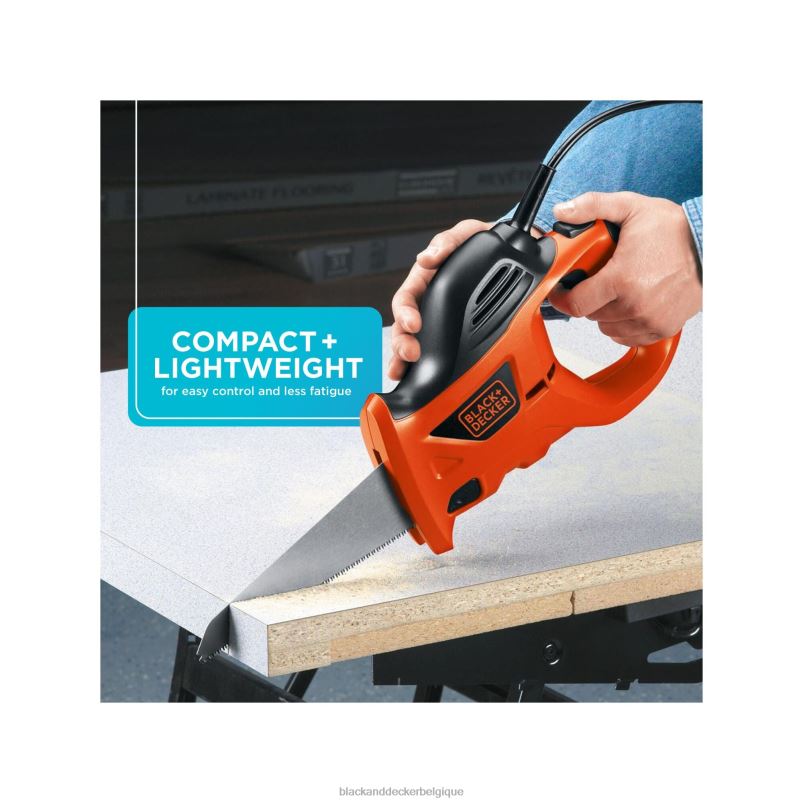 BLACK+DECKER X42D669scie à main électrique avec sac de rangement 3,4 ampères outils